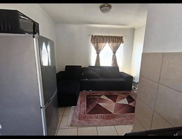 2 BEDROOM APARTMENT FOR SALE IN FLEURHOF